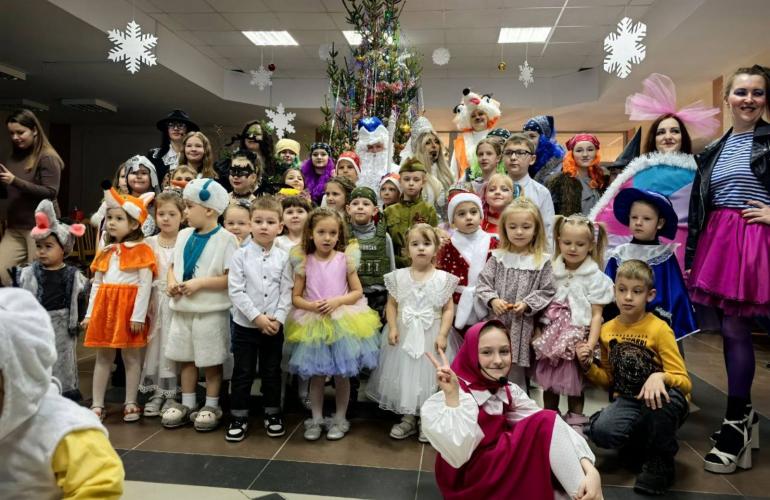 Новогоднее представление для детей членов профсоюза